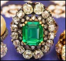 Jewelry Appraisals — Jade Stone in Fort Lauderdale, FL Jewelry Appraisals — Jade Stone in Fort Lauderdale, FL