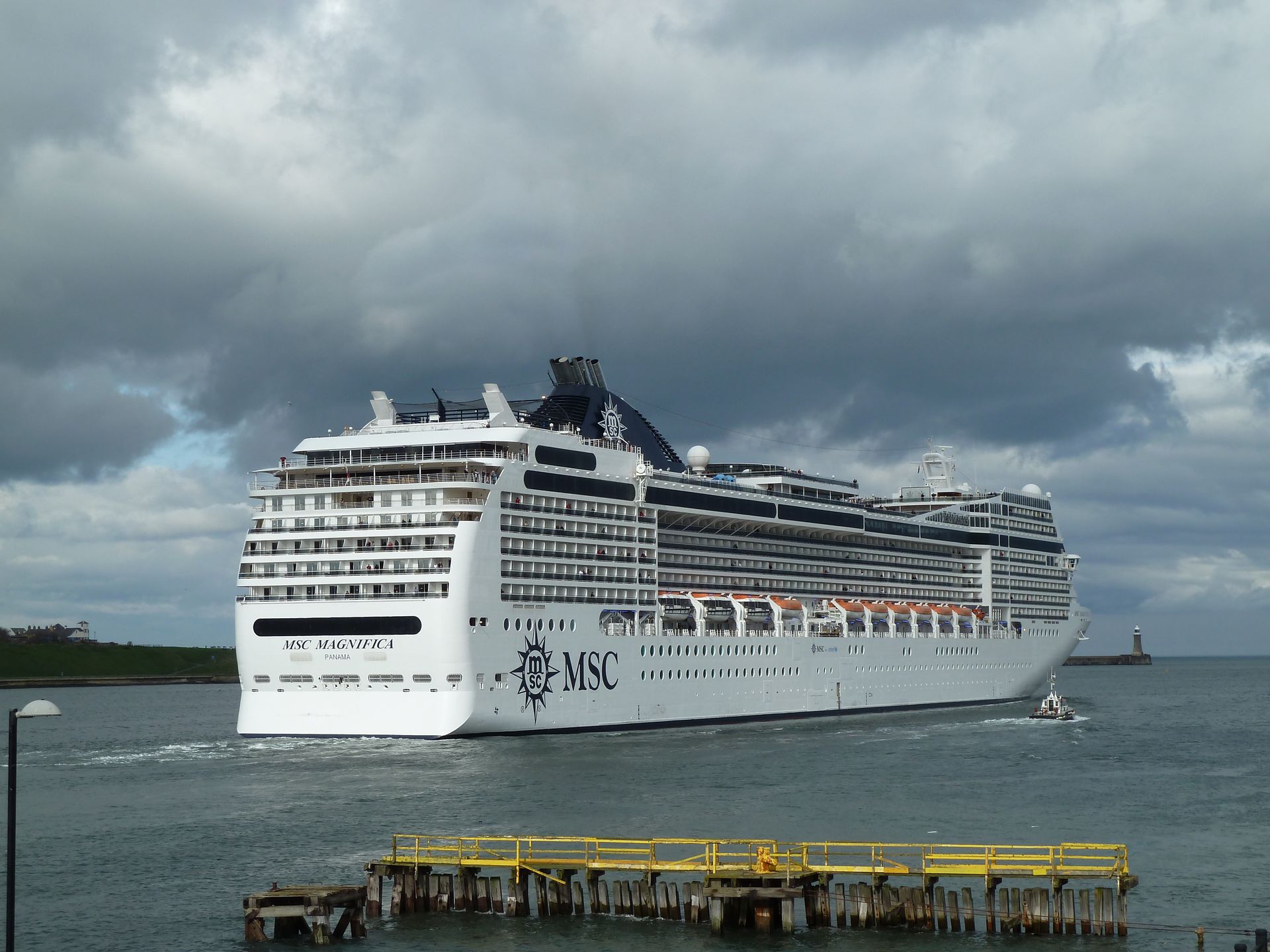 Cruise Ship
