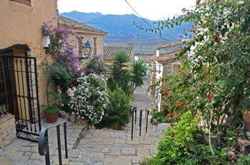 Lliber cobbled street