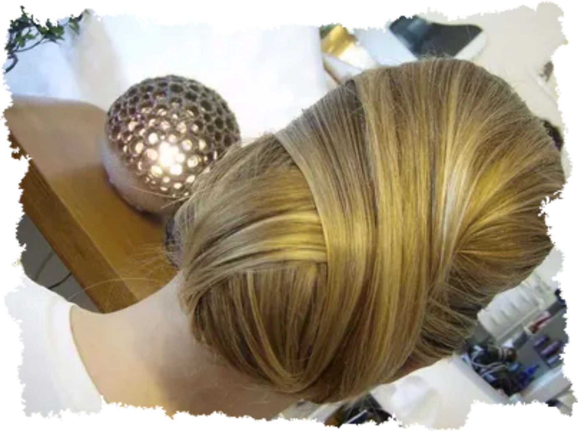 Acconciatura sposa a Brescia con capelli raccolti
