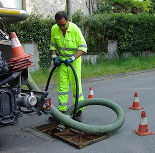 septic tank pumping