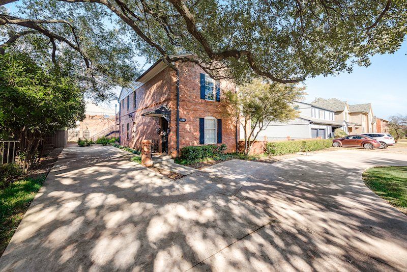 6727 Del Norte Property Image