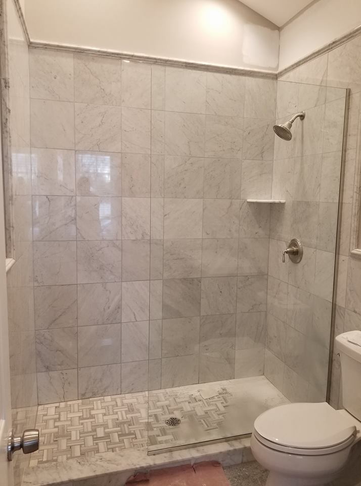 Suburban Glass | Shower Splash Guard - Central Islip, NY