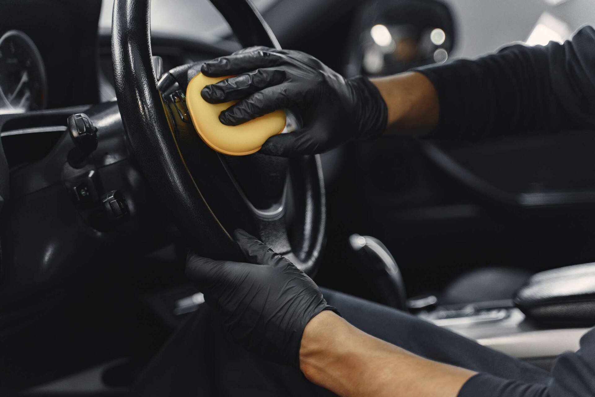 INTERIOR DETAILING