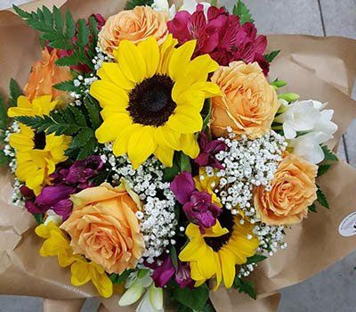 composizione floreale per la festa dei nonni