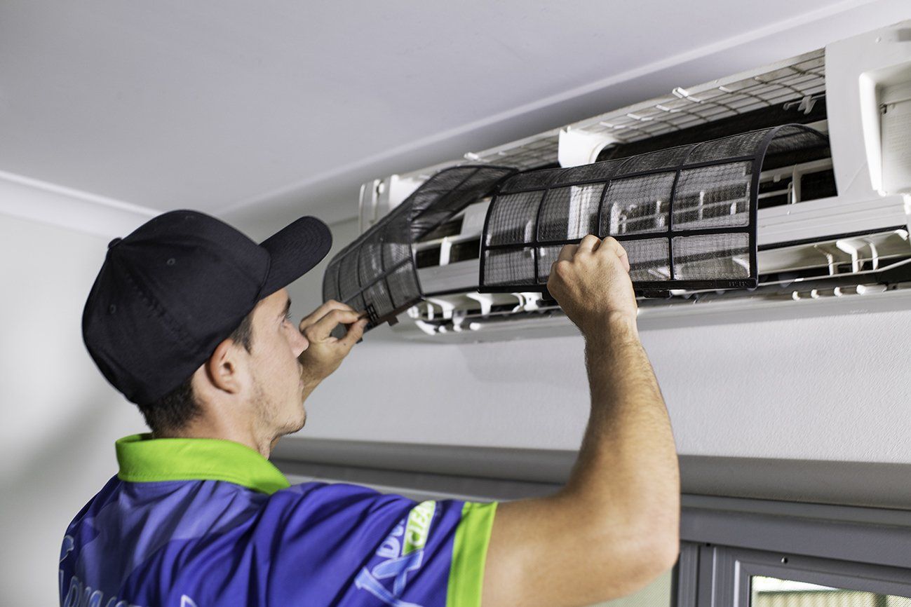 cleaning filters on air conditioner in Darwin