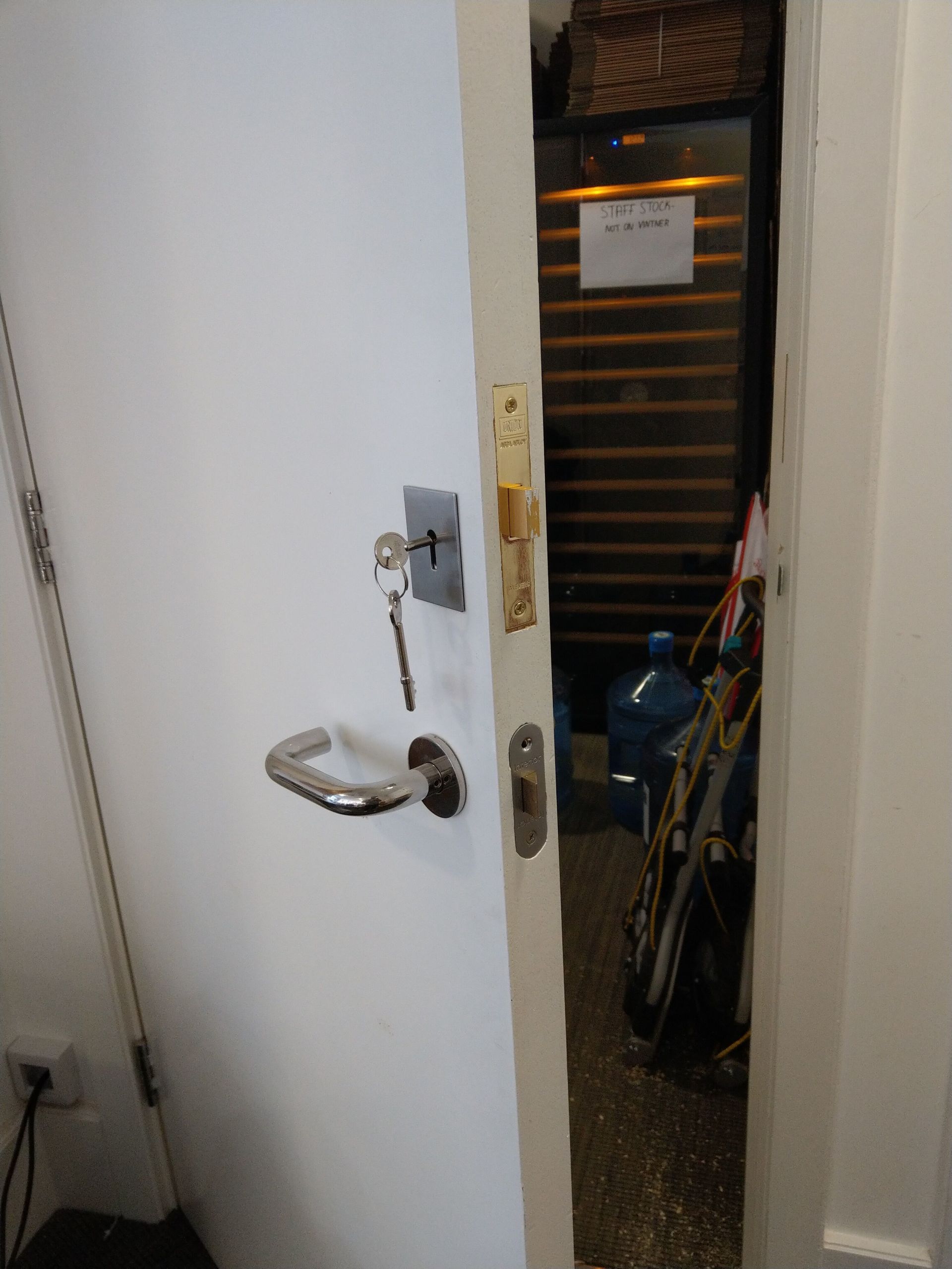 SMS locksmiths provides mortice lock installation & replacement in Notting Hill area and surroundings SMS locksmiths in Notting Hill lock installations.