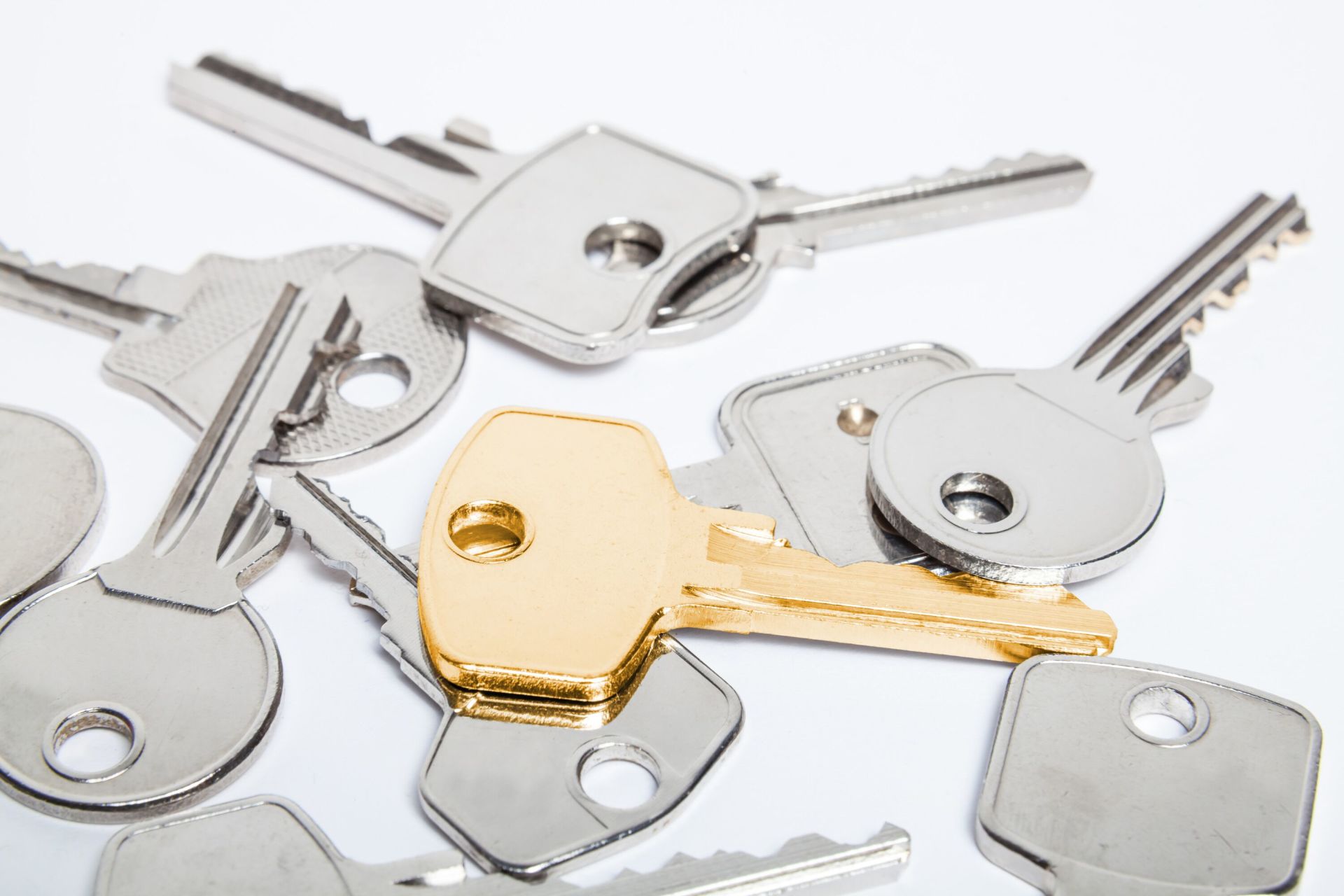 SMS locksmiths are specialised in Wooden & UPVC doors. SMS locksmiths Notting Hill