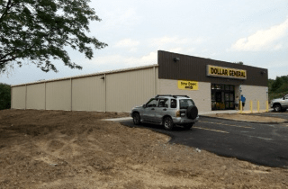 Photo taken in the side of Dollar General - Constructions in New Castle, PA
