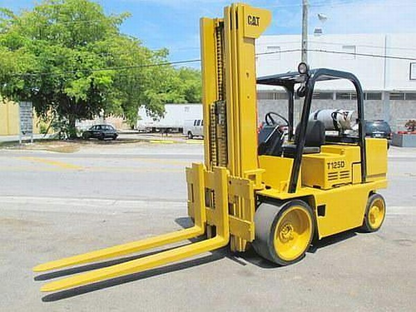 Caterpillar T125D – 12,500# LPG — Fork Lifts in New Castle, PA Caterpillar T125D – 12,500# LPG — Fork Lifts in New Castle, PA