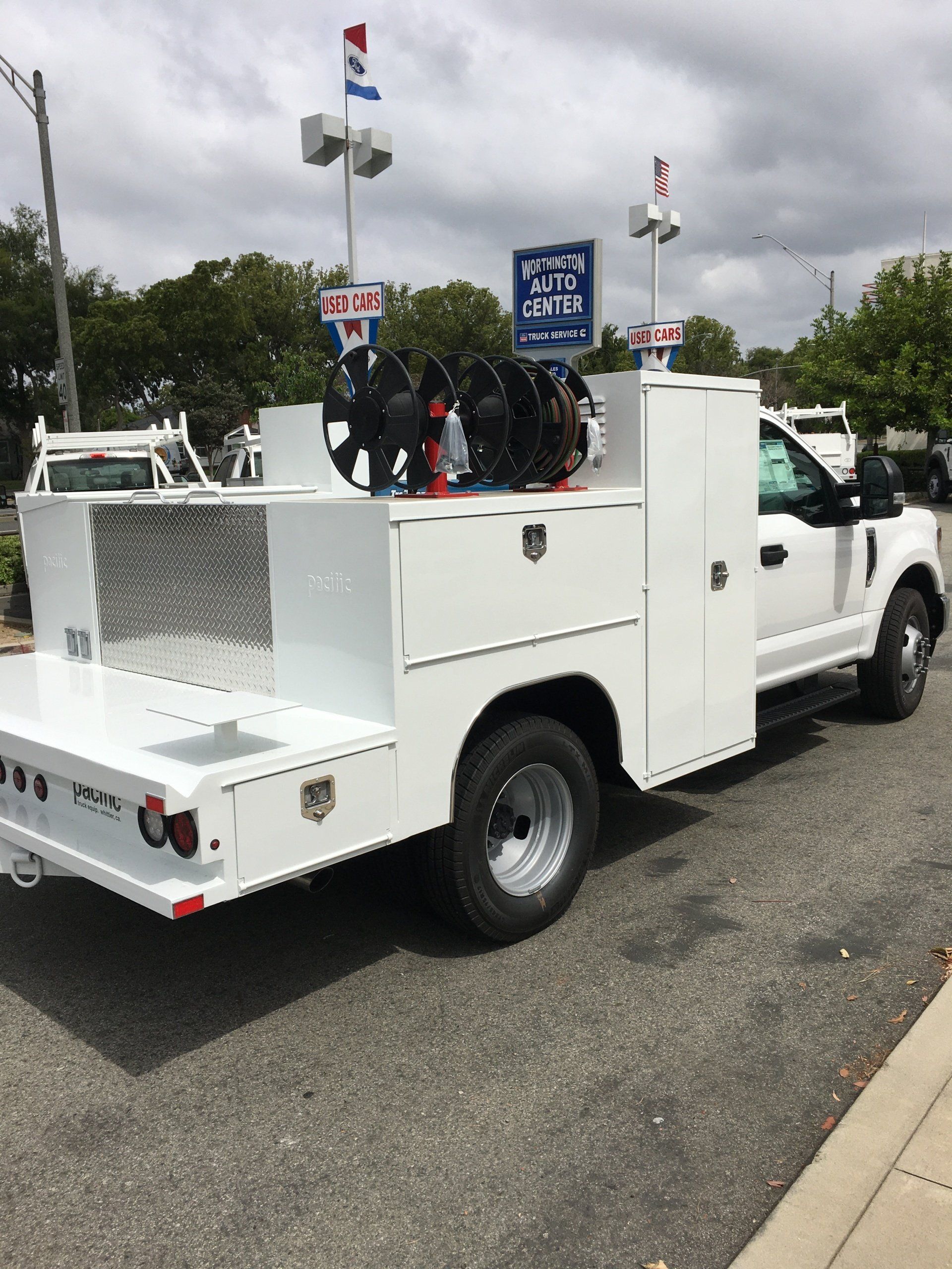 White Truck — Whittier, CA — Pacific Truck Equipment