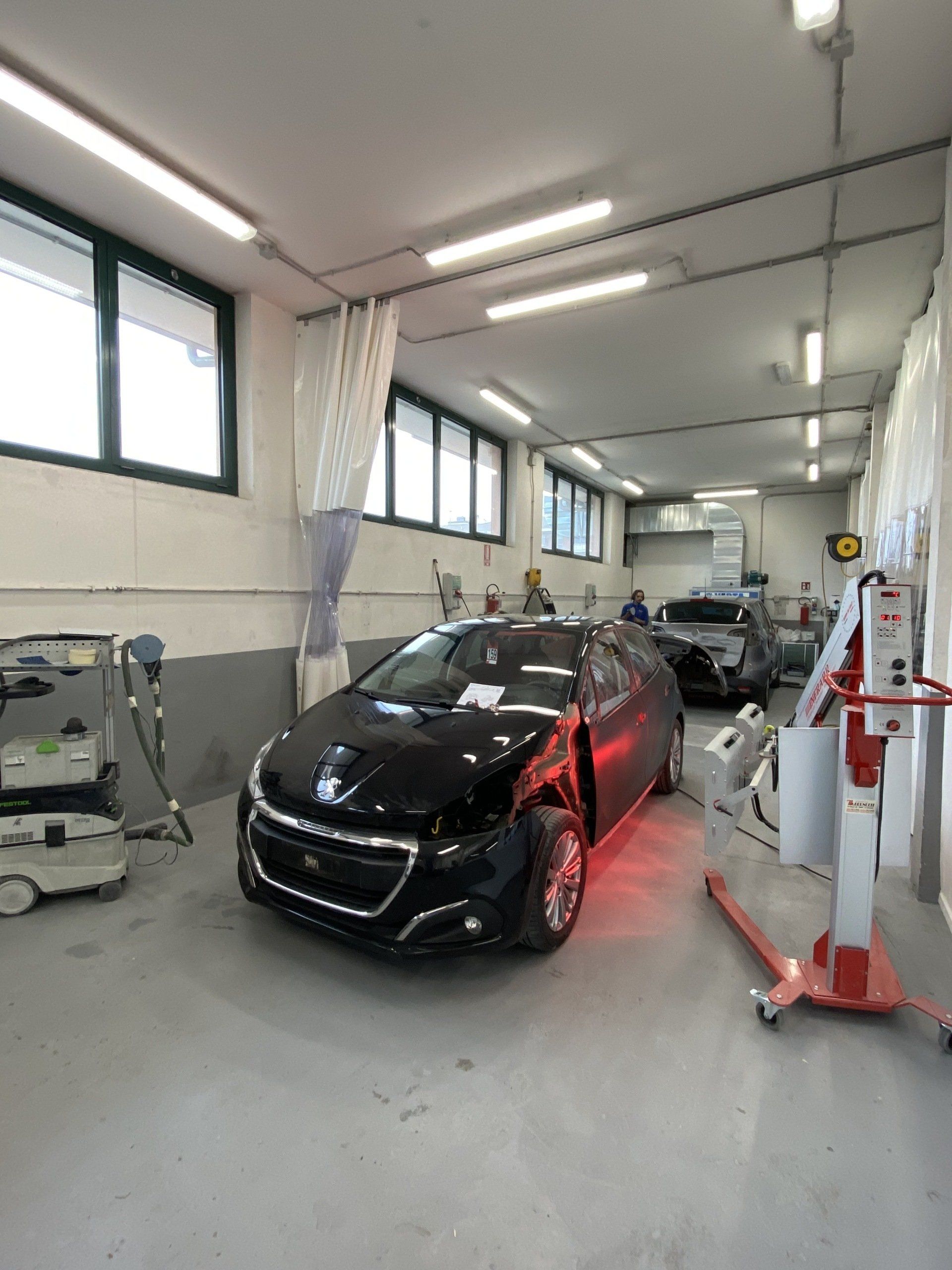 Carrozzeria Bello - Torino Nord, Borgaro Torinese, Caselle, Volpiano, Mappano, Brandizzo, Settimo Torinese, Ciriè, e Venaria Reale