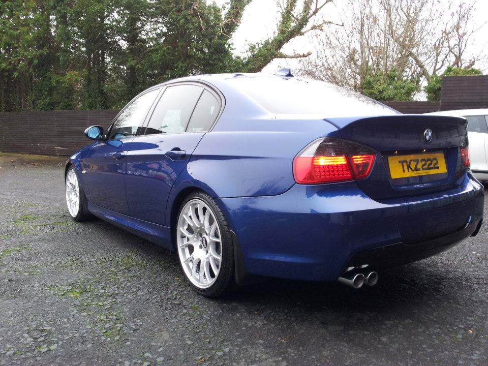 blue car