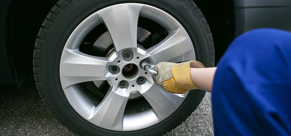tyre fitting