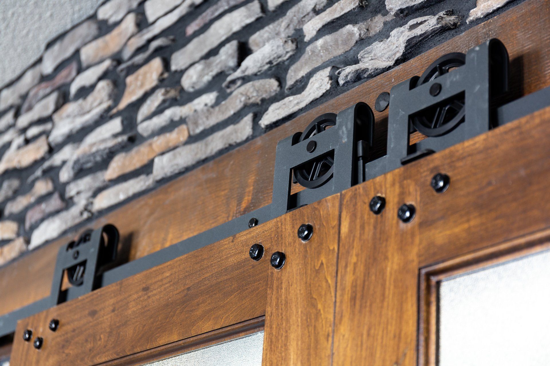 Timberwood Homes Close-Up of Sliding Barn Door