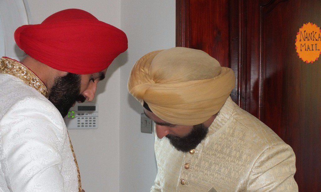 https://www.instagram.com/vickyturbans_official/