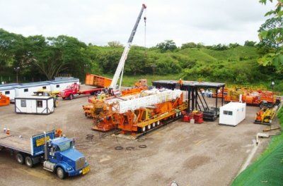Petrominerales