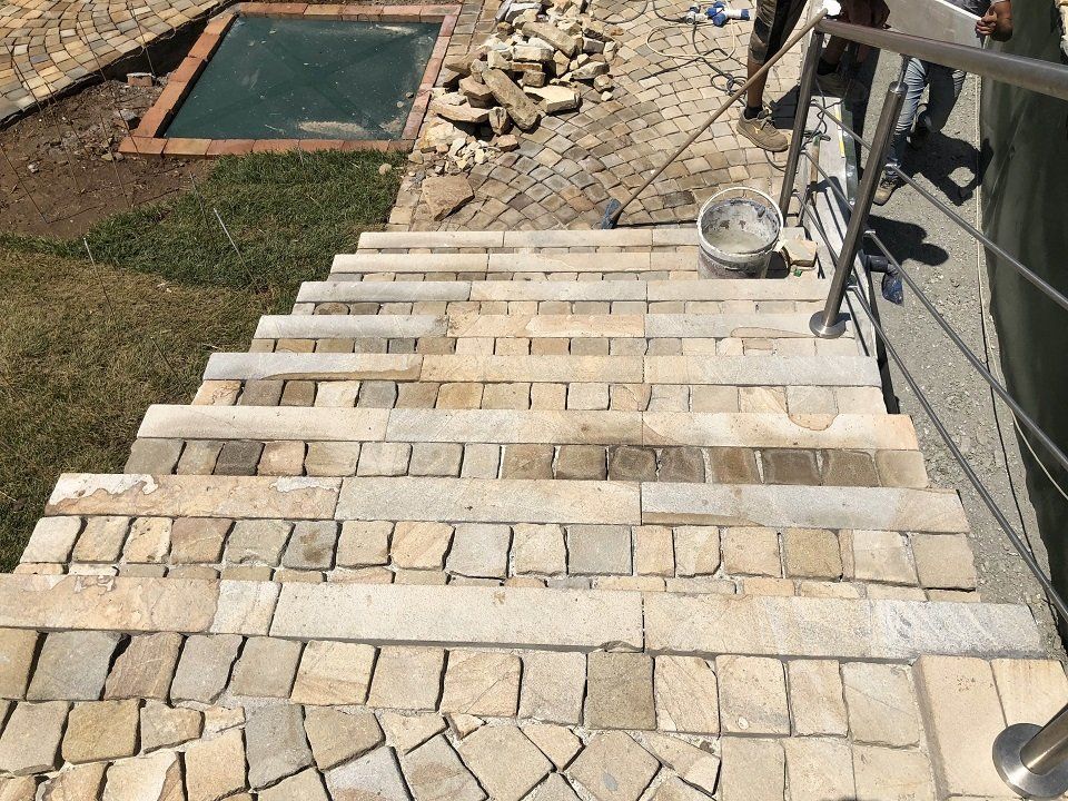 Realizzazione di scalinate in quarzarenite