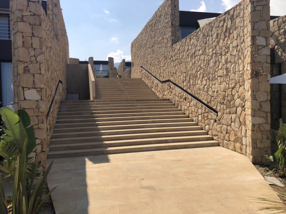 Scalinata realizzata in pietra
