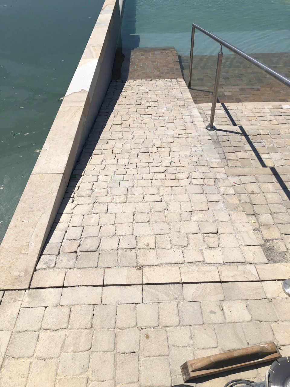 Realizzazione di rampe pedonali in pietra
