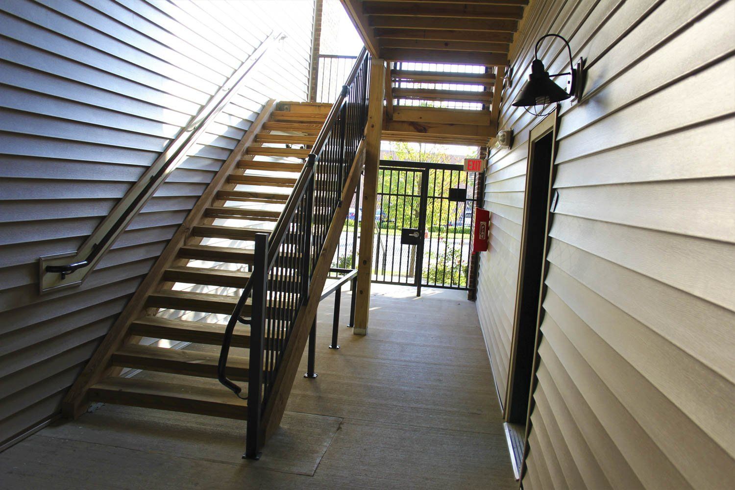 Gated Building