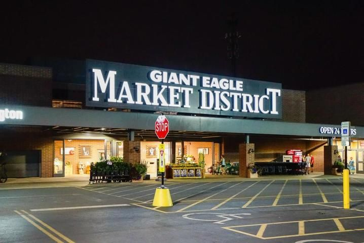 Giant Eagle Market District Grocery Store is right across the street!