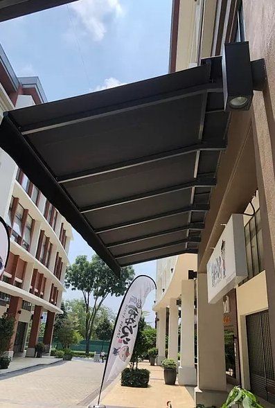 Retractable Awning