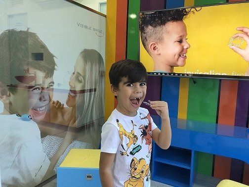 Odontopediatría en Cali. En Ortodoncia Invisible Dr. Habib Barhoum ofrecemos servicio de odontología pediatrica en Cali