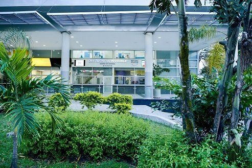 Sede Centro Comercial Palmetto Plaza