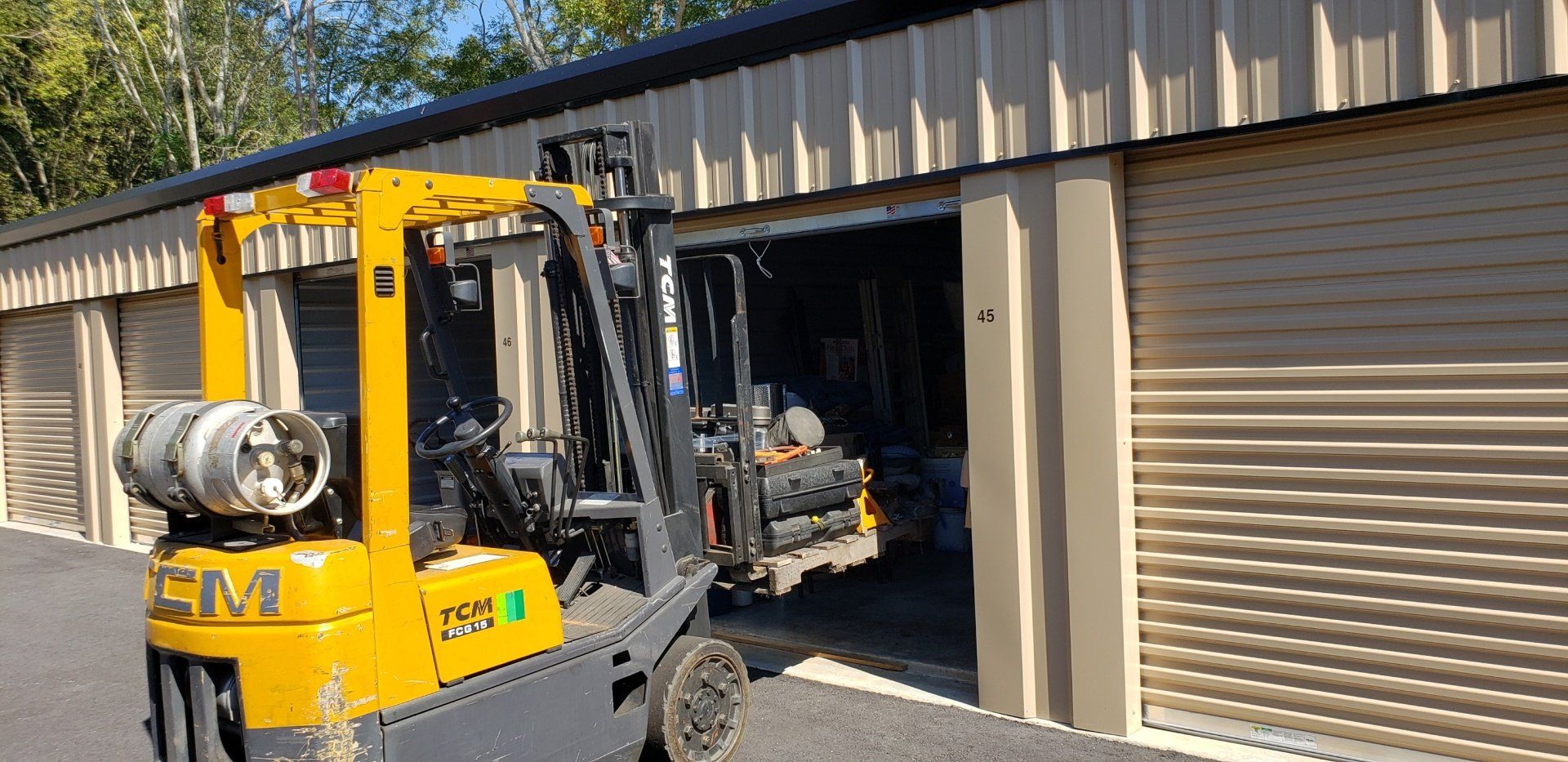 forklift services with storage