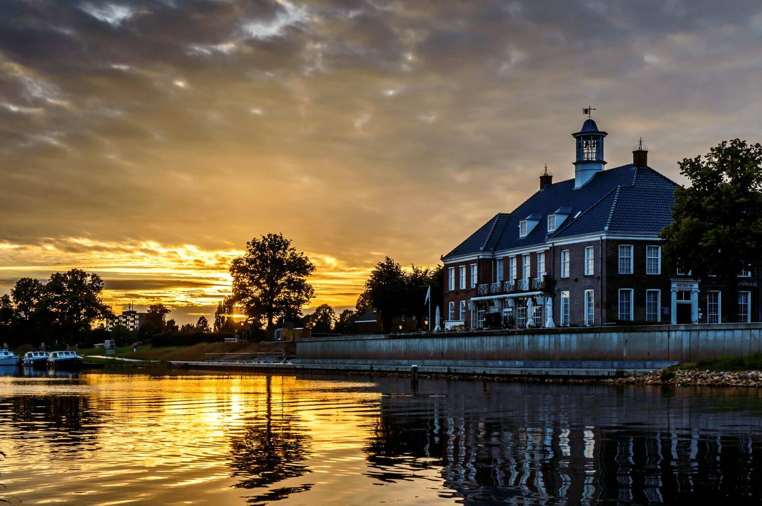 Zonsondergang in Ommen