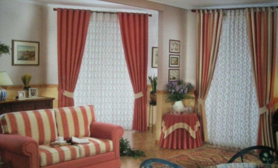 tendaggio classico rosso