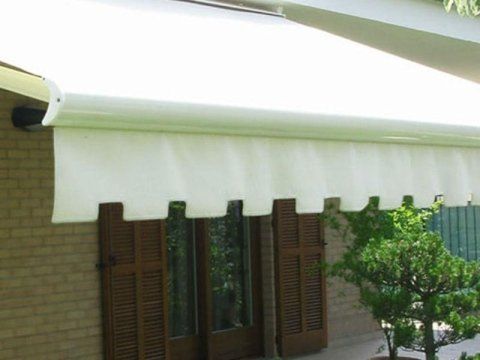 tenda da sole bianca