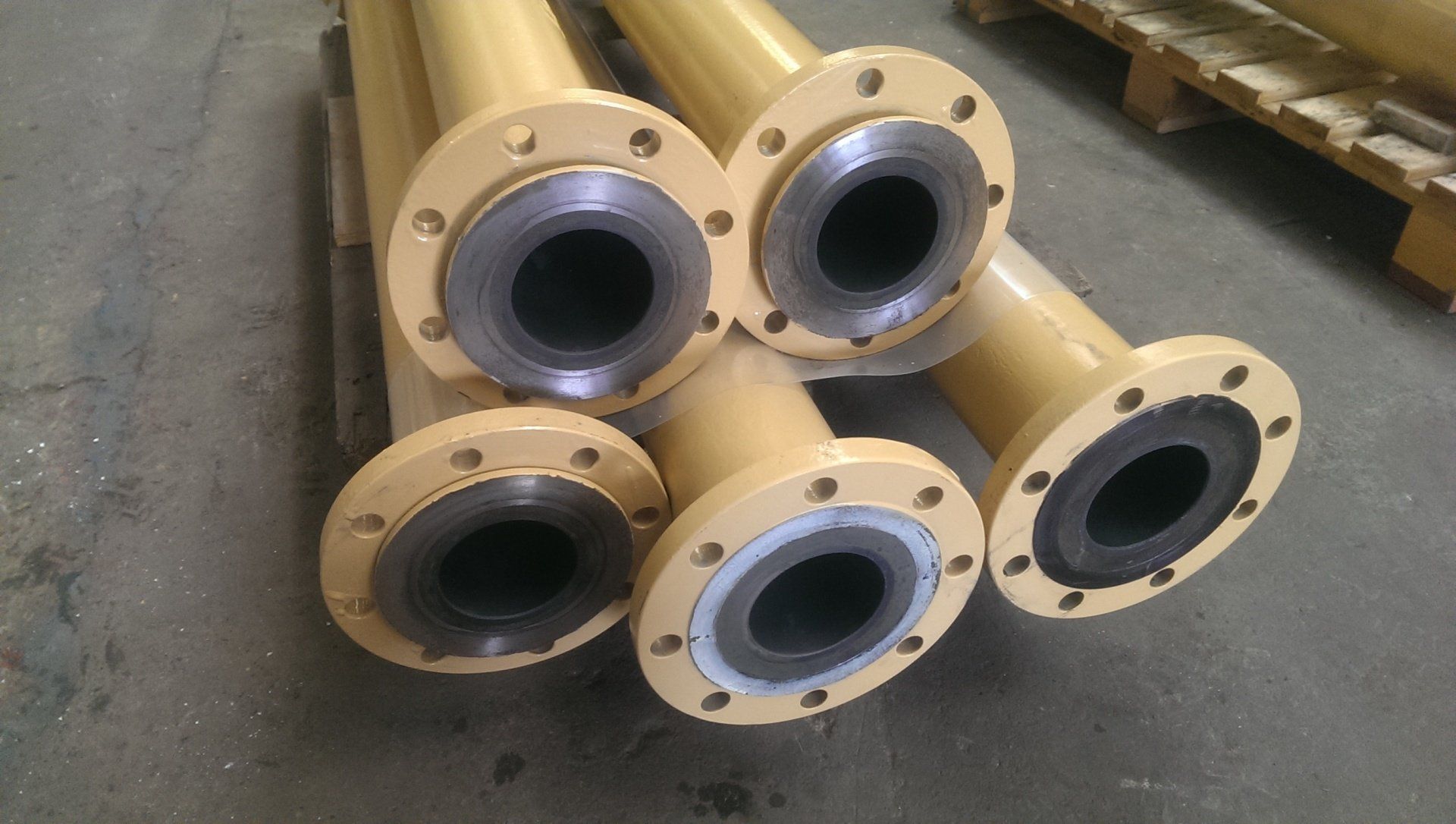 Gallery photos of Omegaslate wear resistance linings