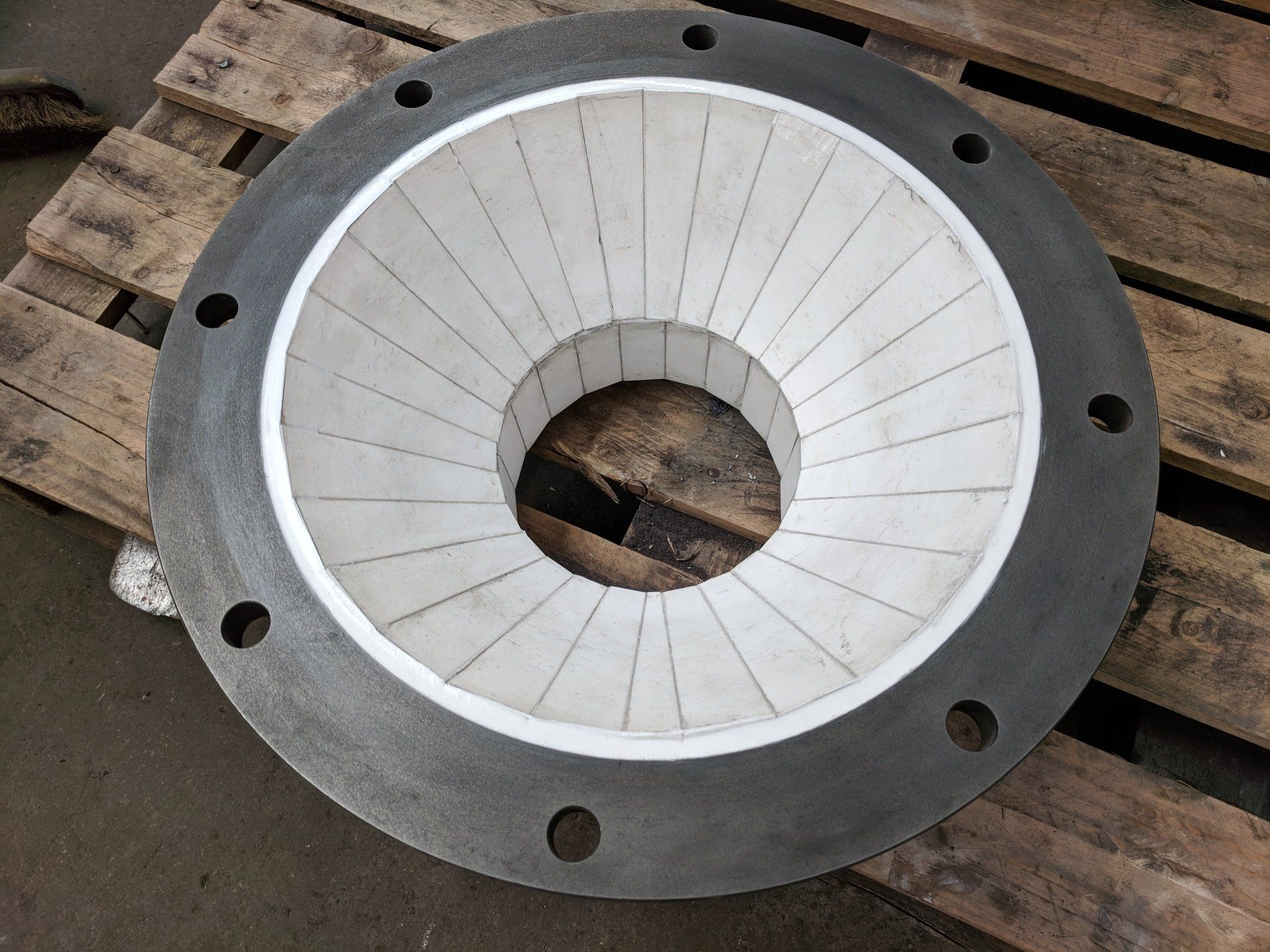 Gallery photos of Omegaslate wear resistance linings