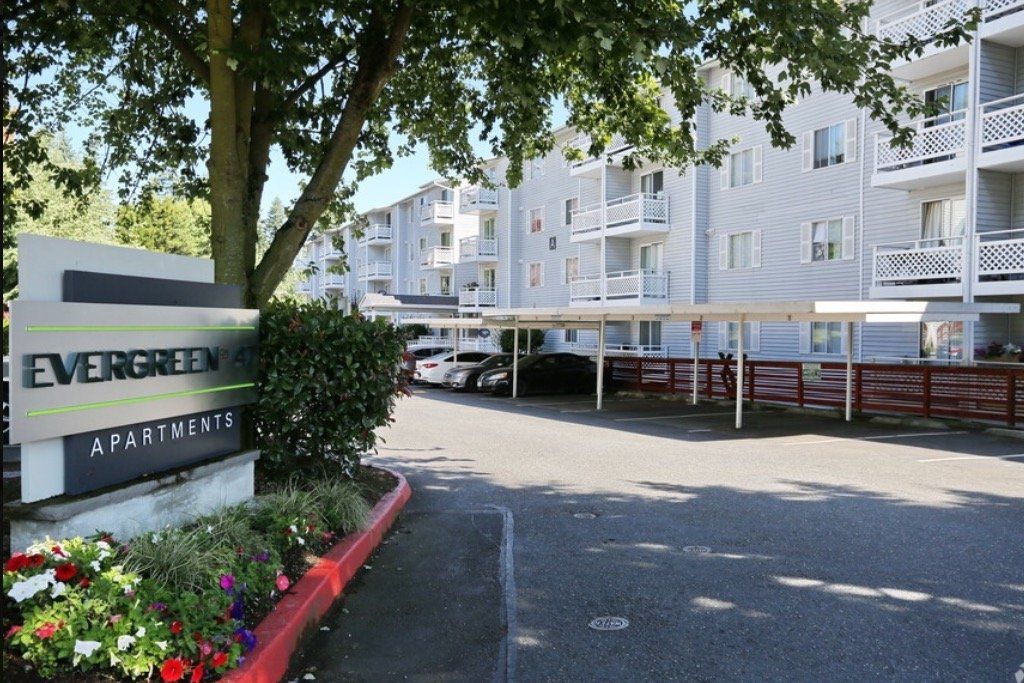 Evergreen on 47 Apartment Building