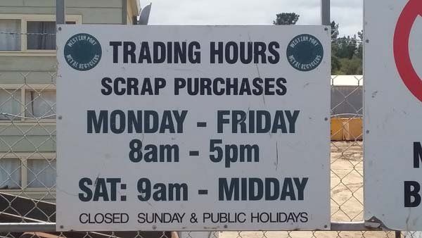 trading hours sign