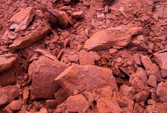 campioni di terreno e rocce da analizzare