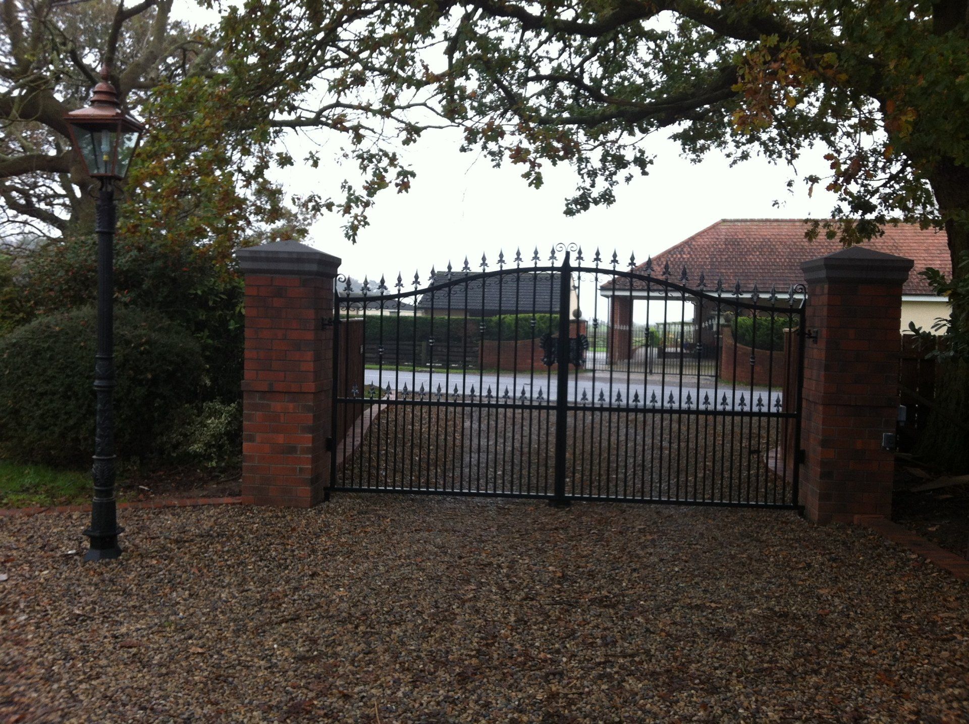 Electric gates & pillars