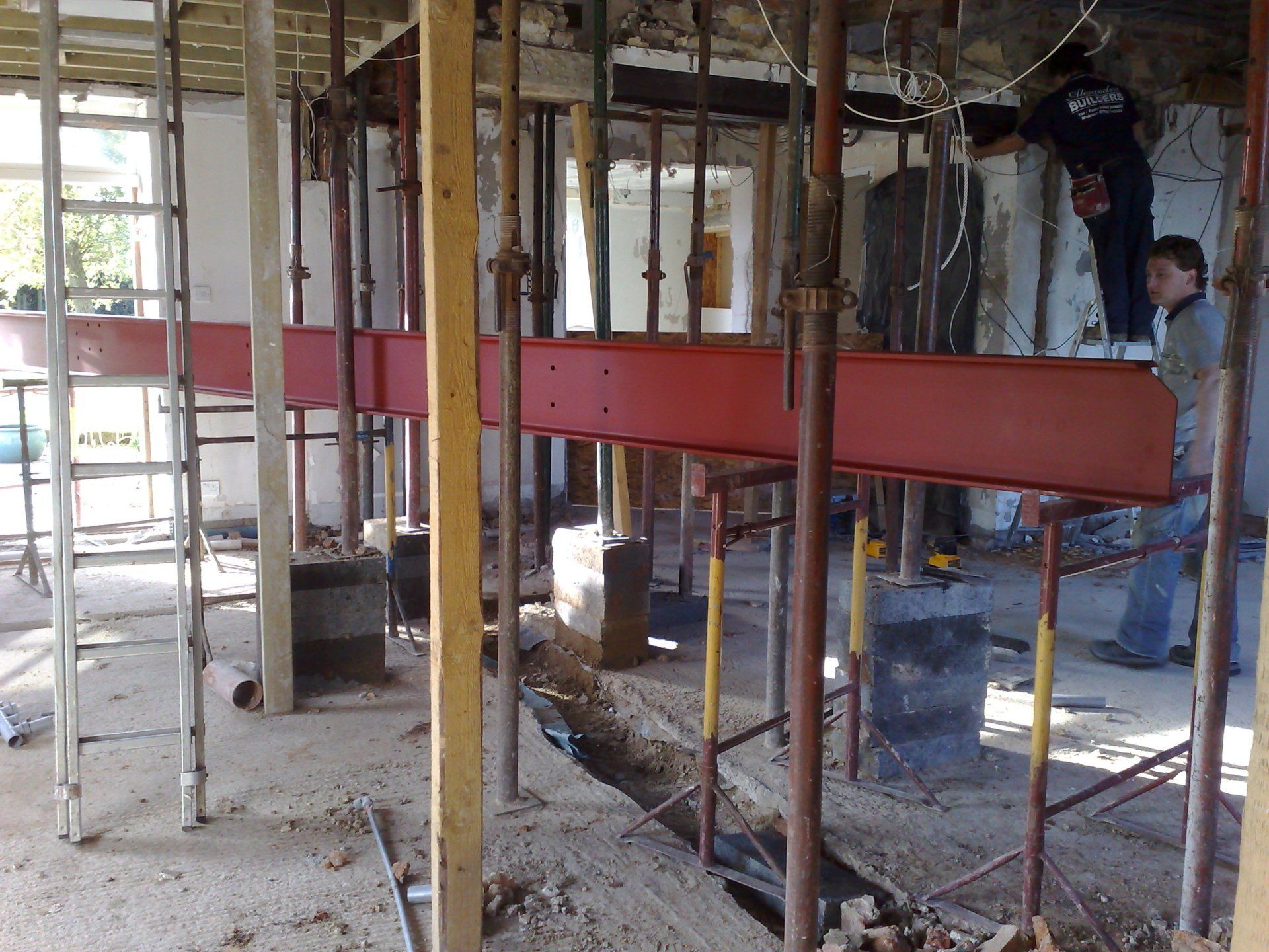Load bearing wall - steel work