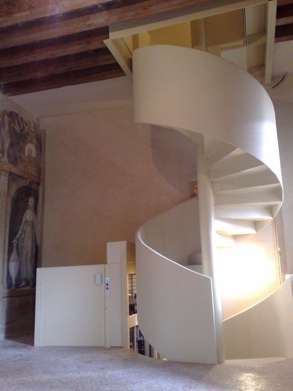ascensori a Villa dei Vescovi
