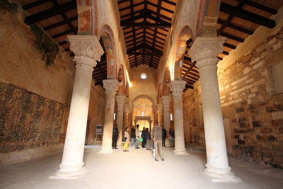 lavori presso Abbazia di Santa Maria