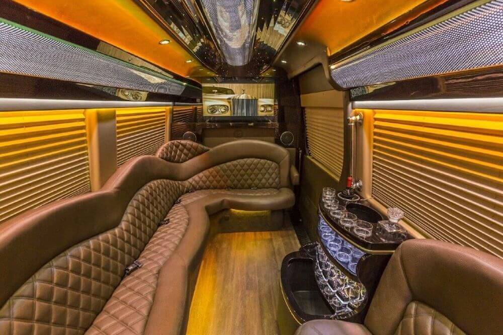 limousine rental service