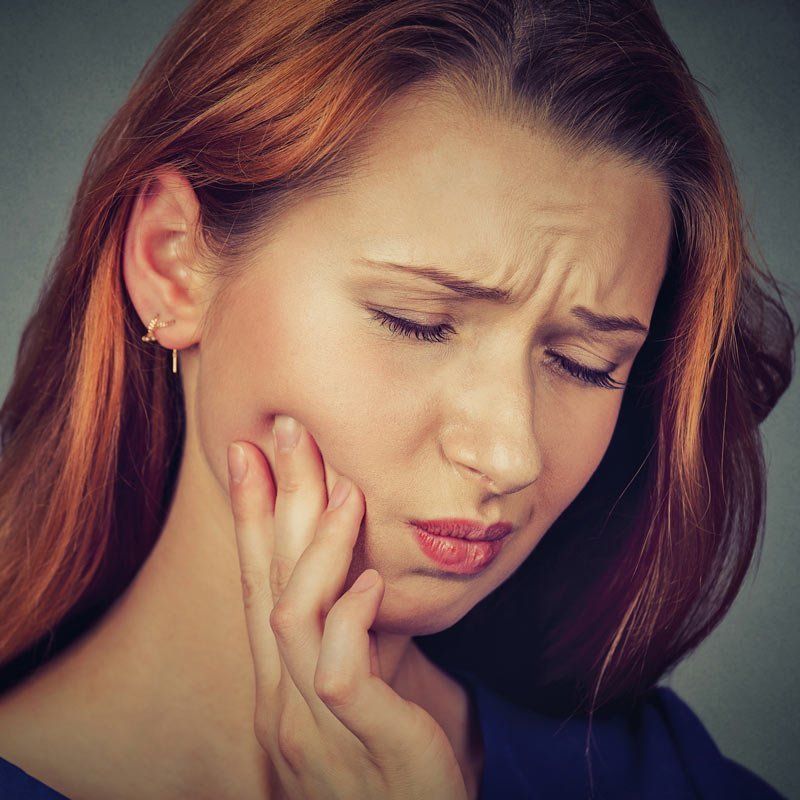 woman with sensitive teeth