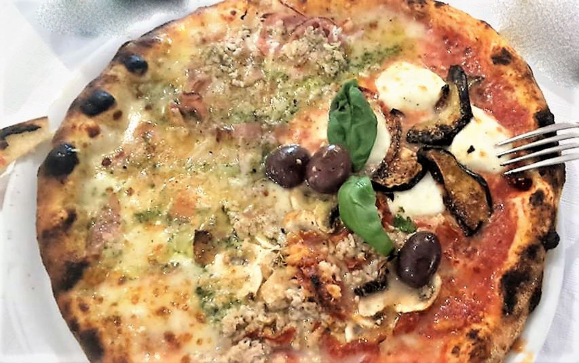 pizza con doppio gusto