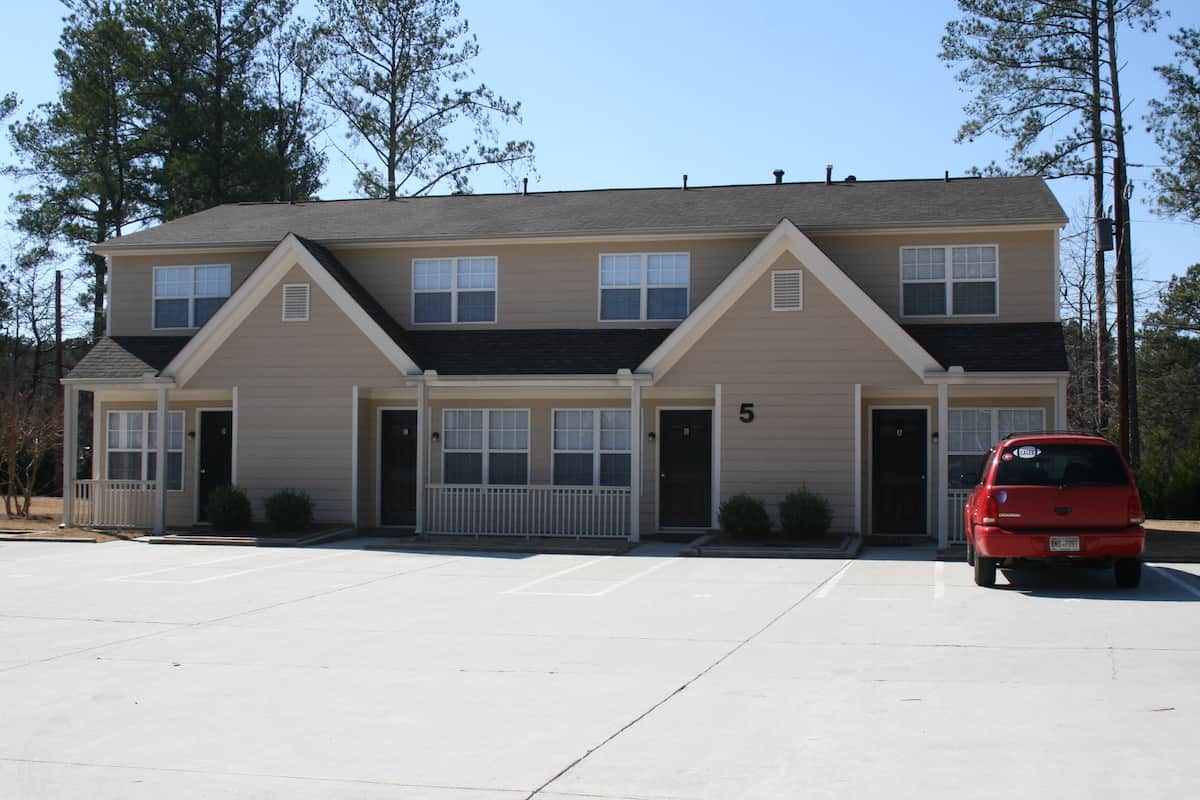 Meadow Trace - Exterior of apartment building