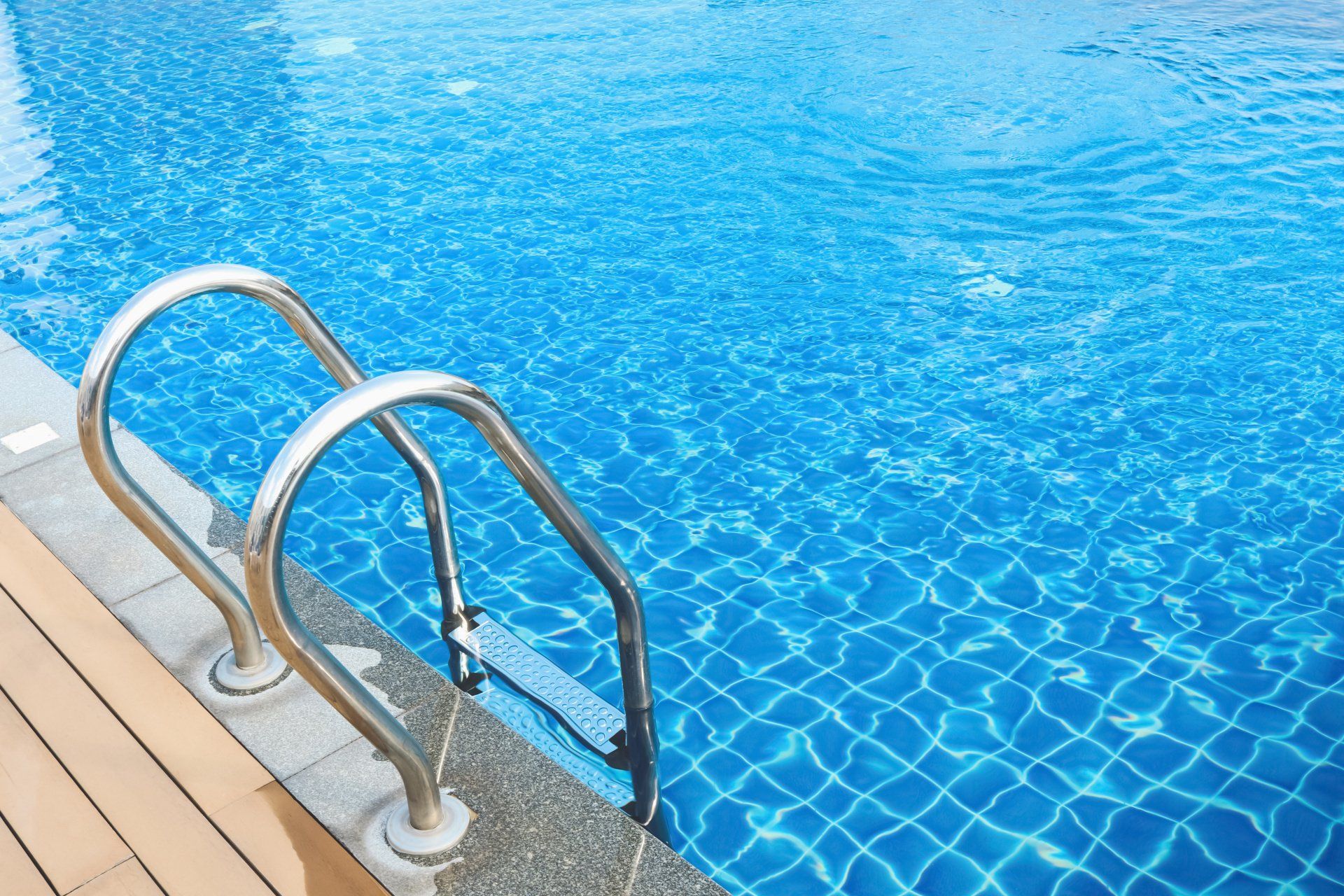 Pool mit Stiege