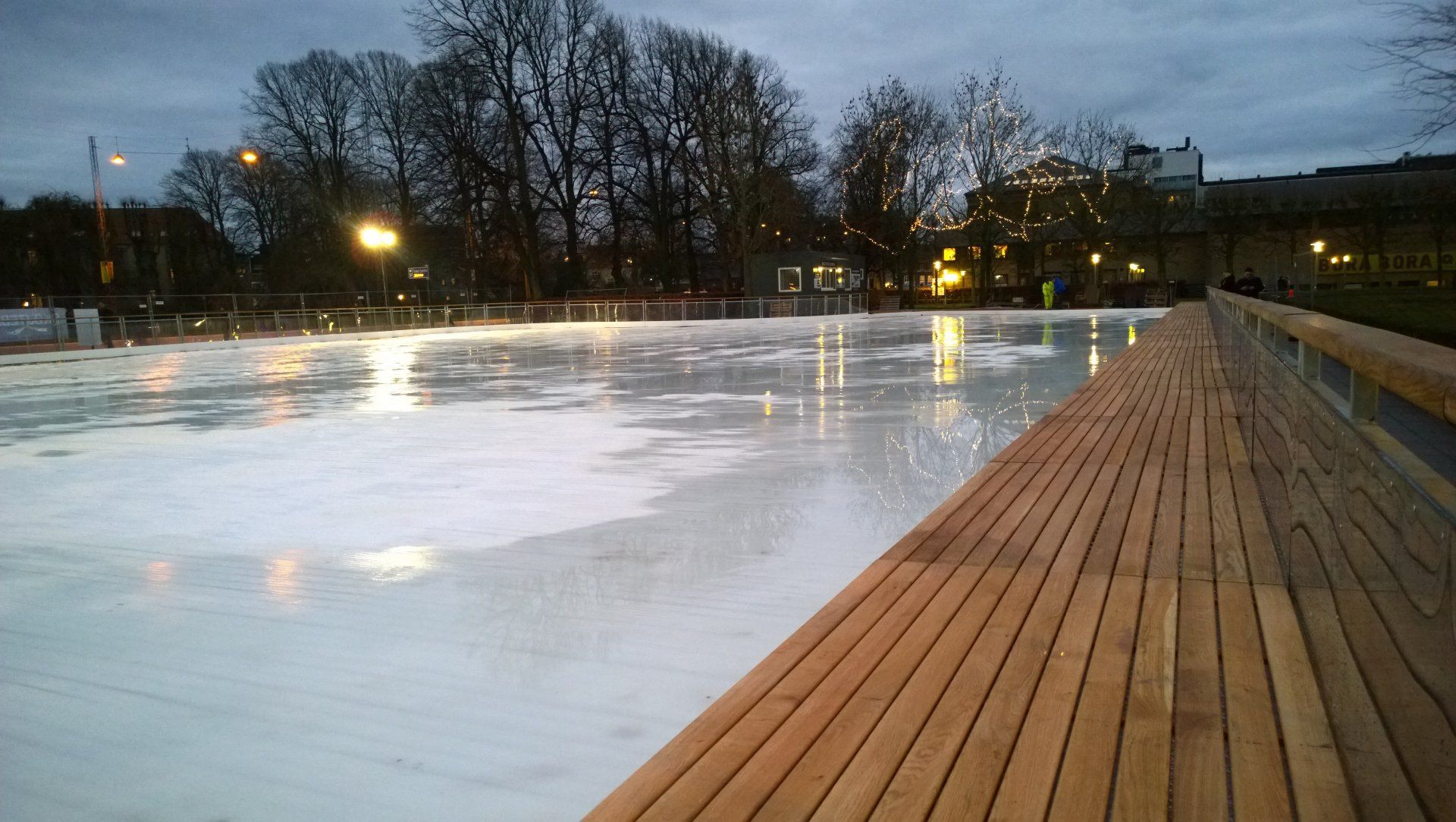 Aufbau Eislaufplatz