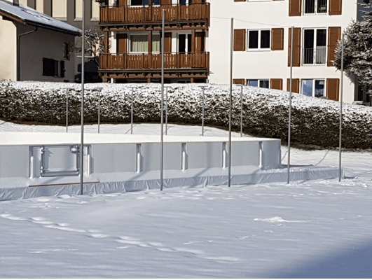weiße Bande Eislaufbahn