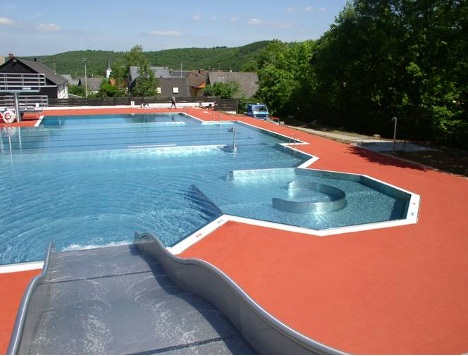Schwimmbad